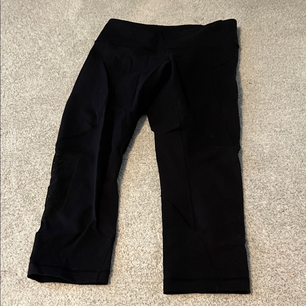 lululemon athletica Black Capri Leggings